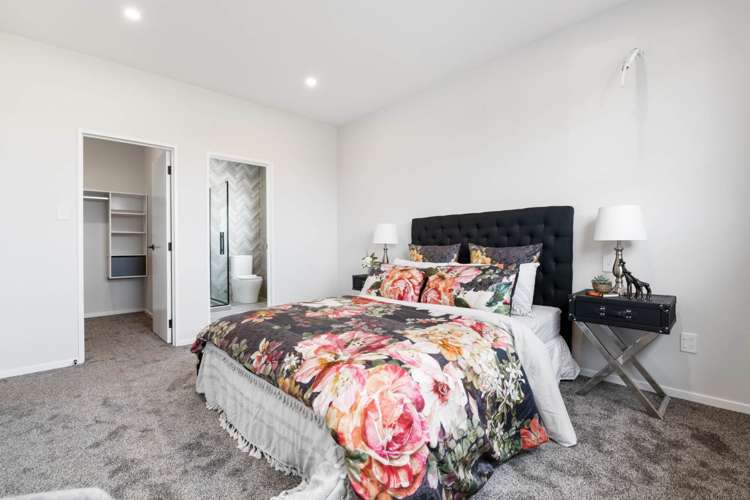 73 Tributary Parade Drury_12