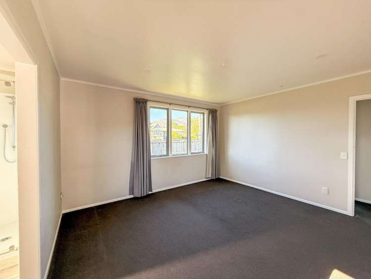 1 Terence Street 11209_6