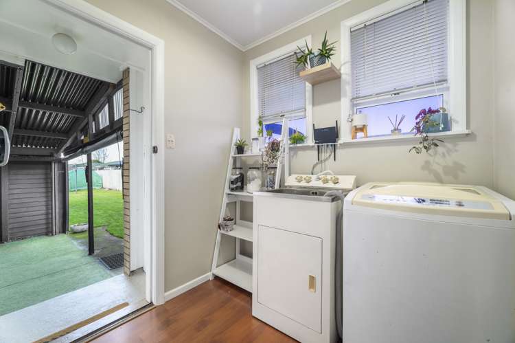 29 Pandora Avenue Westbrook_9