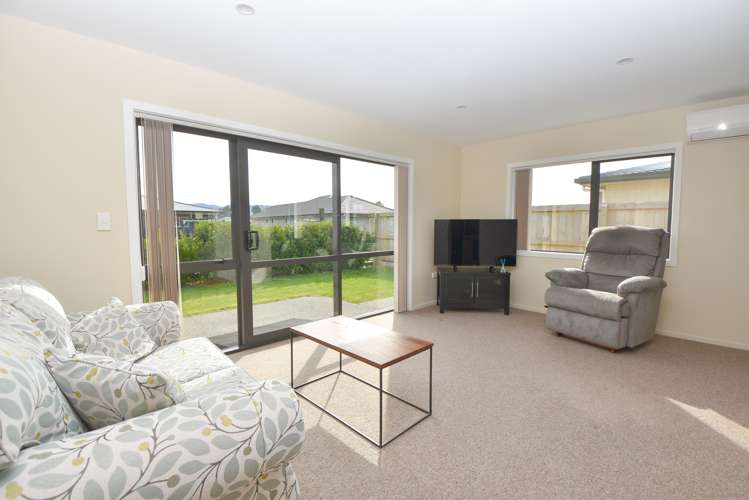 59 Ashmore Park Road Carterton_5