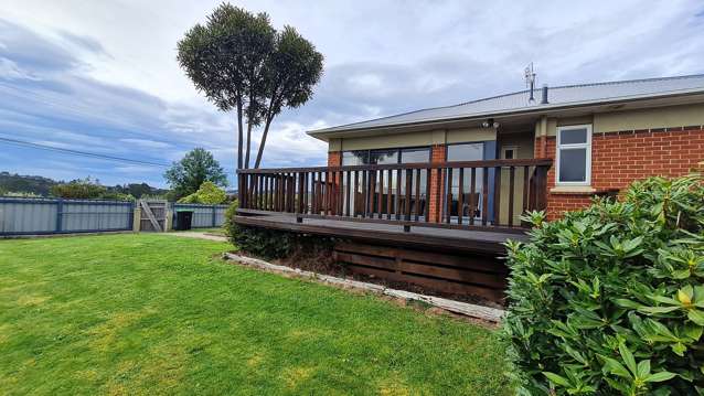 Inviting Home with Views and All-Day Sun