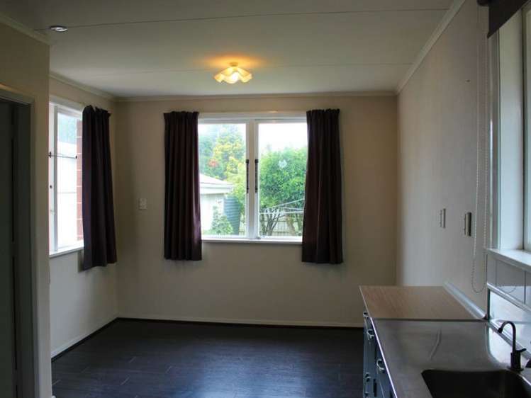 42 Costley Street Carterton_5