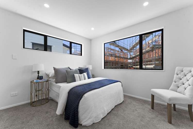 11 Greenbrier Street Westgate_11