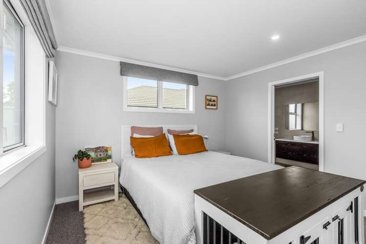 17 West Place Greenmeadows_9