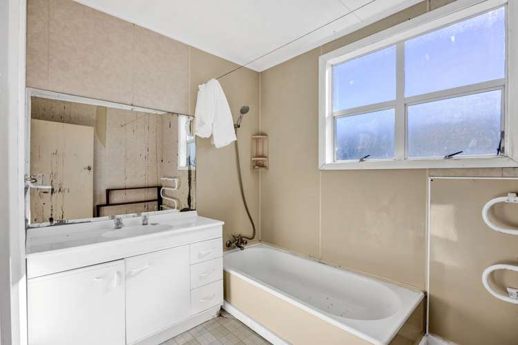 35 Gladstone Street Hawera_15