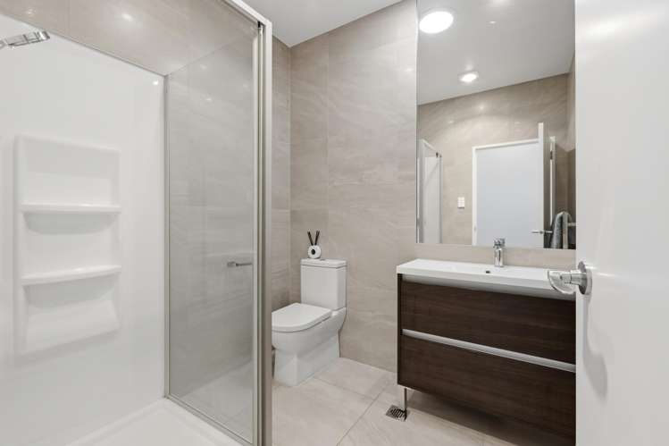 32B Taikura Avenue Red Beach_15