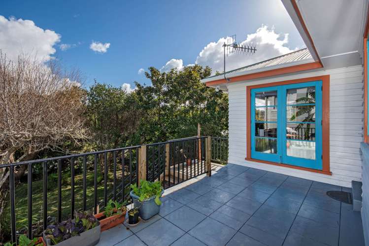 38 Ewing Road Riverside_13