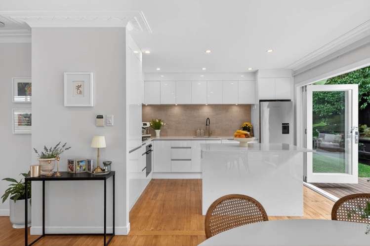 1/68 Hawera Road Kohimarama_6