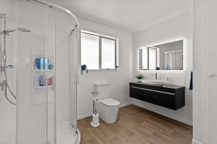 10 Temple Mews Renwick_12