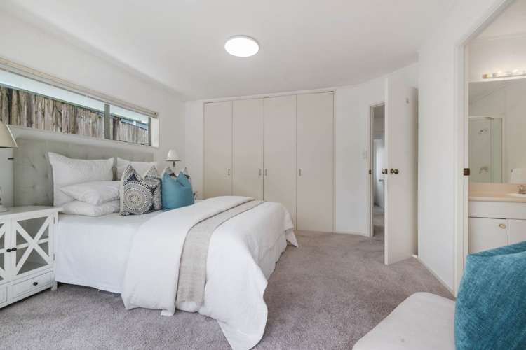 2/60 Whitford Road Northpark_14