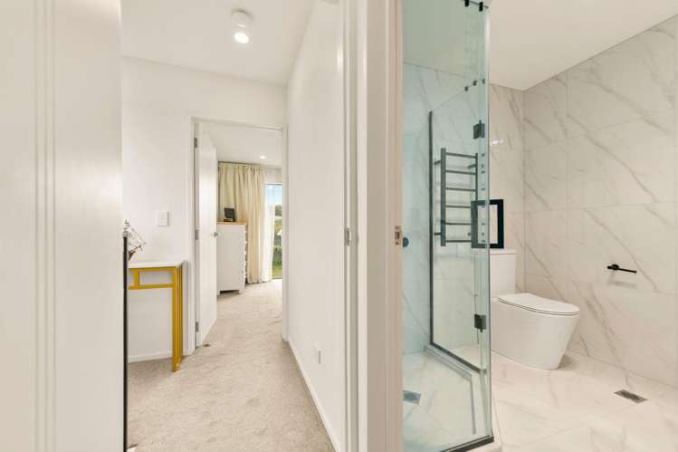 7/27 Carole Crescent Pakuranga_6