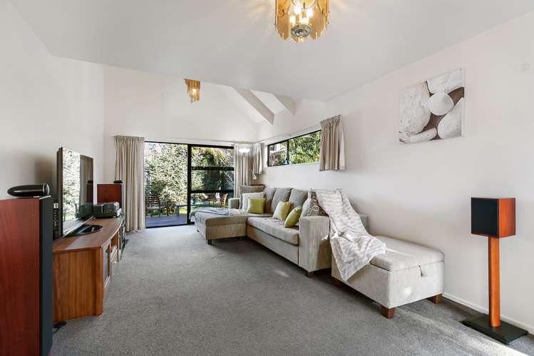 2/36 Potter Avenue Northcote_5