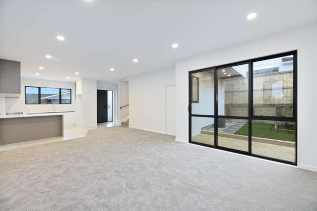 Lot 2/40 Cyclarama Crescent Massey_4