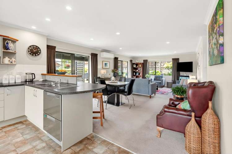 74/11 Manuka Street_3