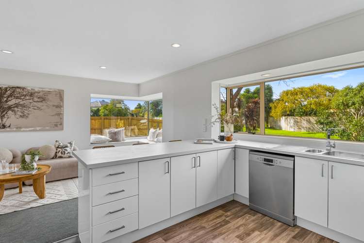 2 Leigh Place Paraparaumu Beach_7