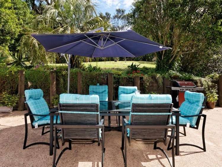 663 Huia Road Parau_15