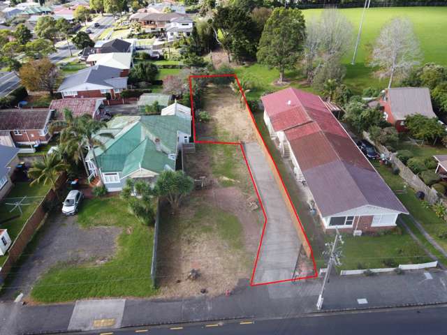 **Rare Opportunity in Blockhouse Bay!**