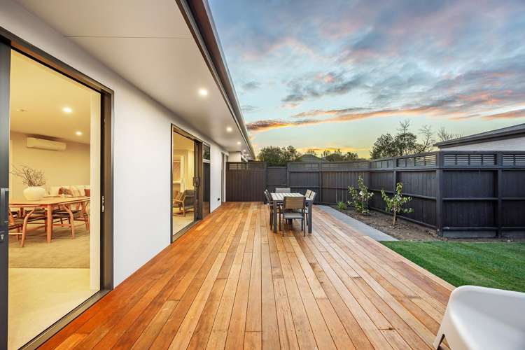 1 & 2/14 Grange Street Hillsborough_13