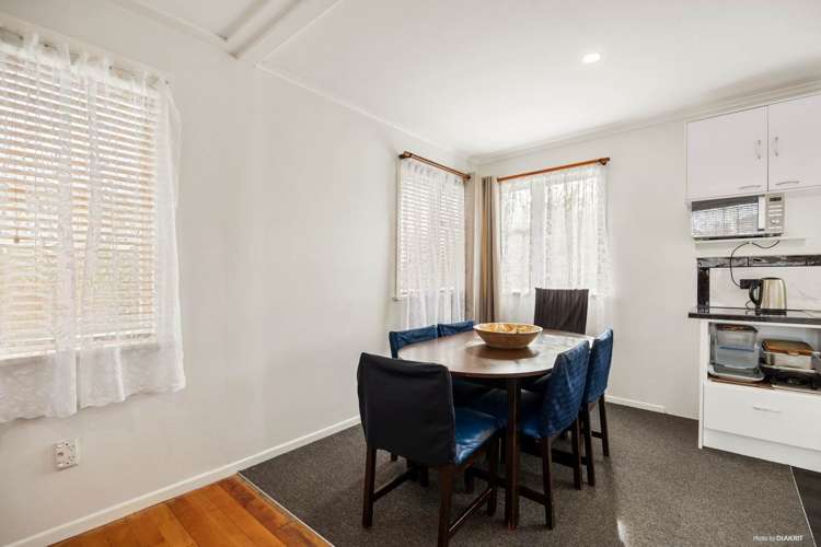 6 Mary Place Favona_5