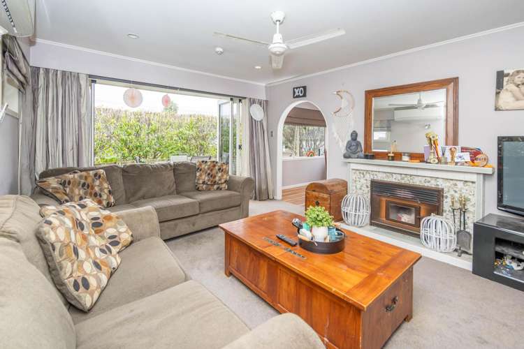 14 Jeanette Street Glenview_8