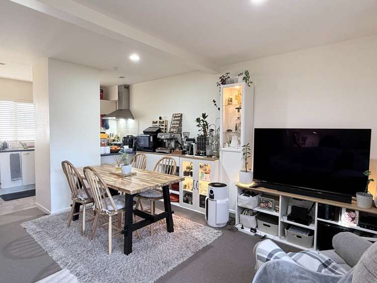 8/5 Kilham Avenue Northcote_3