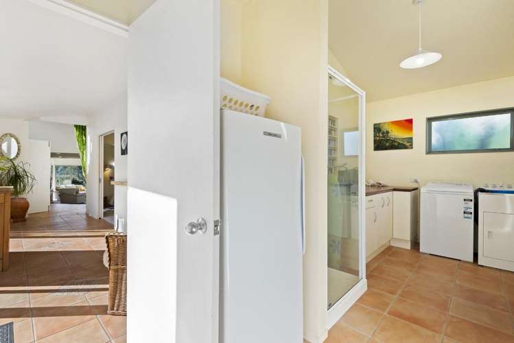 417 Paremoremo Road Paremoremo_23