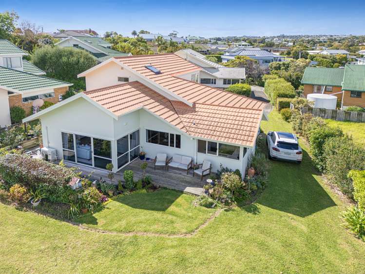 896 Whangaparaoa Road Manly_19