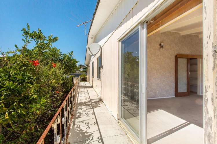 5 Blake Street Surfdale_7