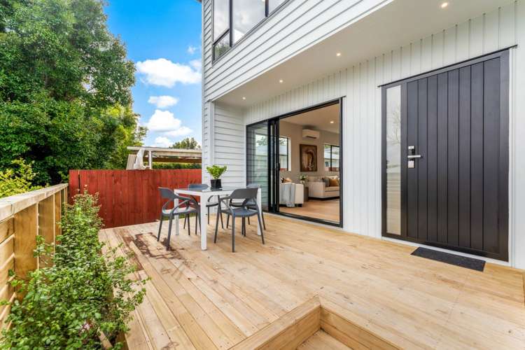 76A Bond Crescent Forrest Hill_18