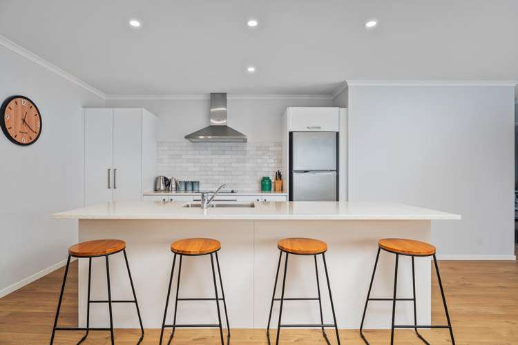 8 Navigation Drive Cooks Beach_3