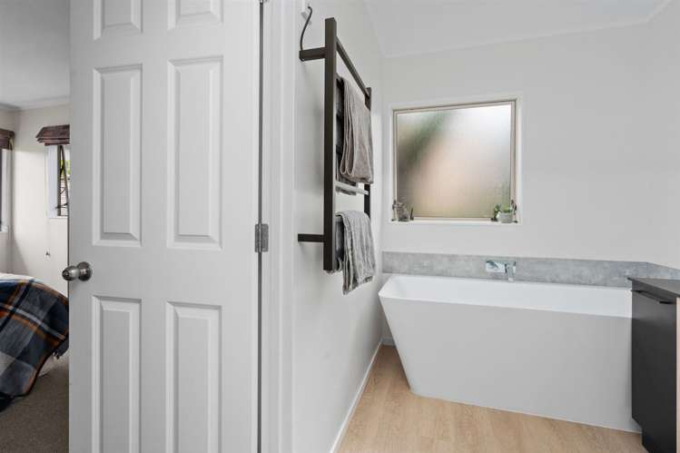 24 Ridgeway Drive Kamo_11