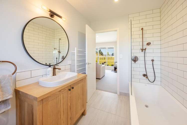 742b River Road Otane_19