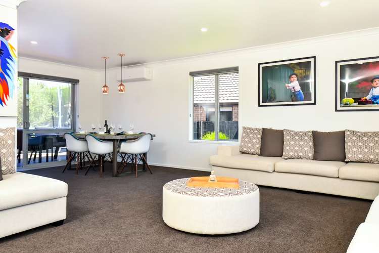 5 Compton Grove Huntington_7