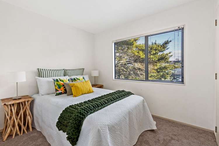 2/62a Lynden Avenue Hillcrest_9