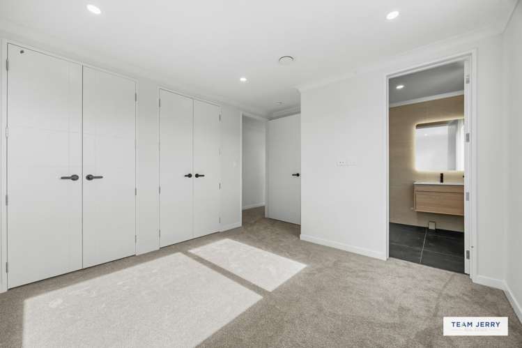 2 Longview Oak Lane Rosehill_19