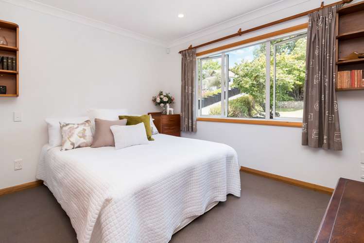 17 Glenfern Road Mellons Bay_17