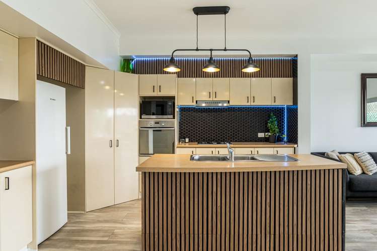 8 Quarter Deck Lane Gulf Harbour_6