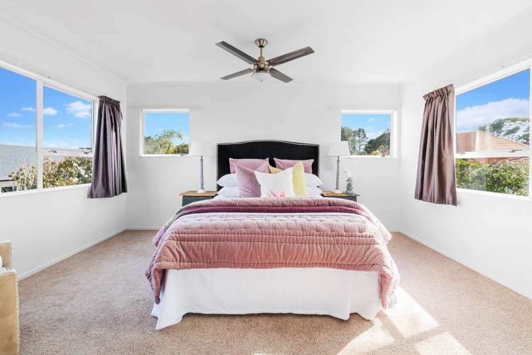 2/12 The Green Golflands_23