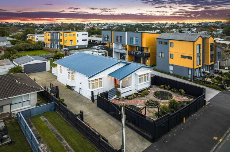 126 Onewa Road Northcote_25