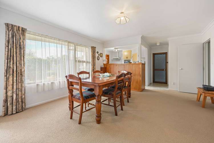 28 Mcmeekan Avenue Chartwell_5