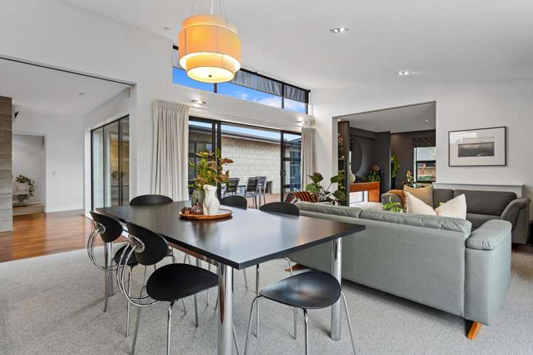 3 Riverwood Boulevard Redwood_4