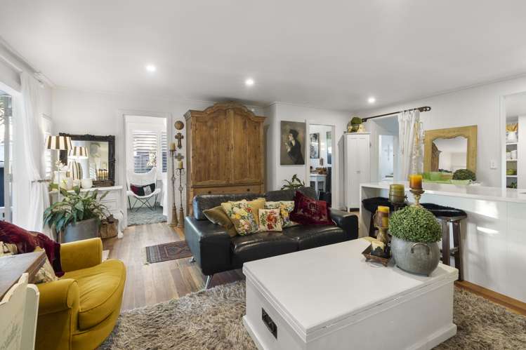 31 Alison Road Surfdale_16