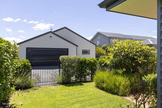 25 Chateau Crescent Rangatira Park_4