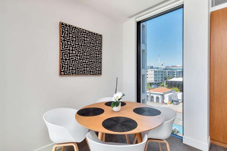 301/134 Halsey Street 500164_2