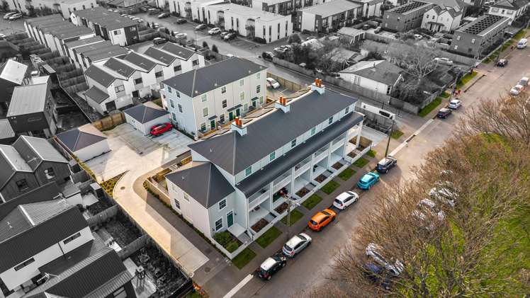 6/11 Bunyan Street Waltham_25