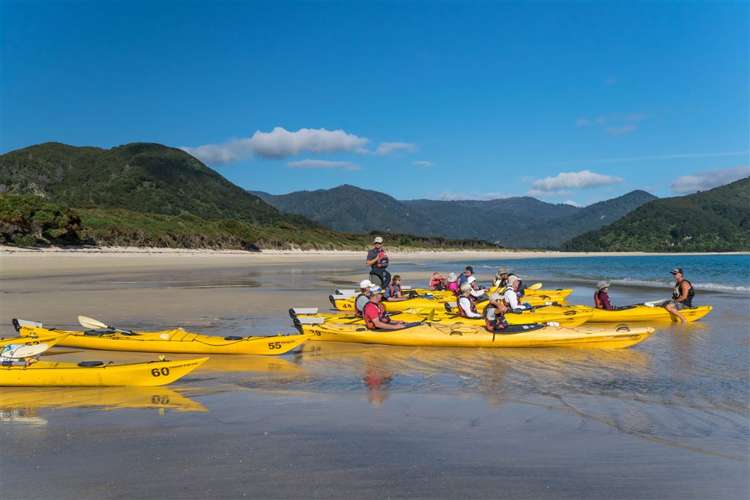 29 Awaroa Inlet Awaroa Bay_0