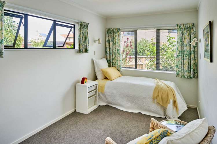 105 Marine Parade Eastbourne_11