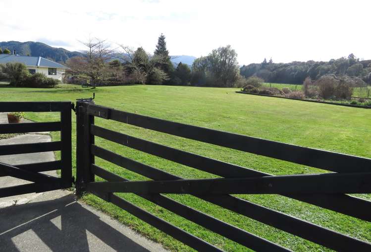 6 Deemac Street Reefton_23