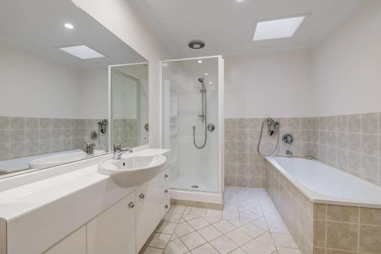 11 Elgin Place Red Beach_13