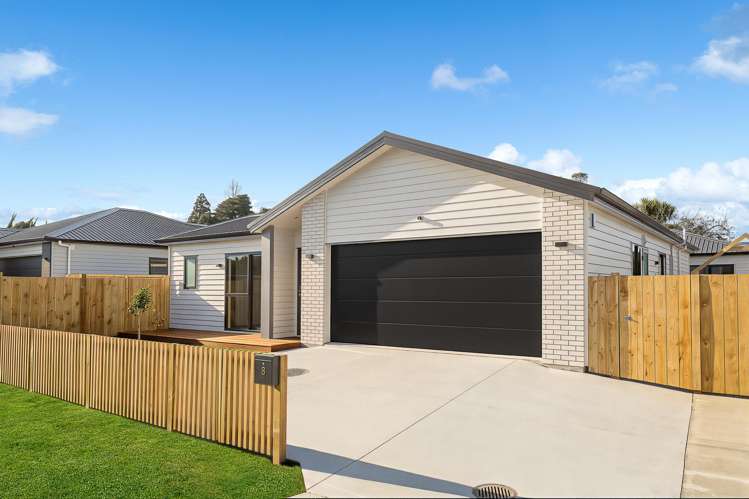 8 Furlough Road Opaheke_19